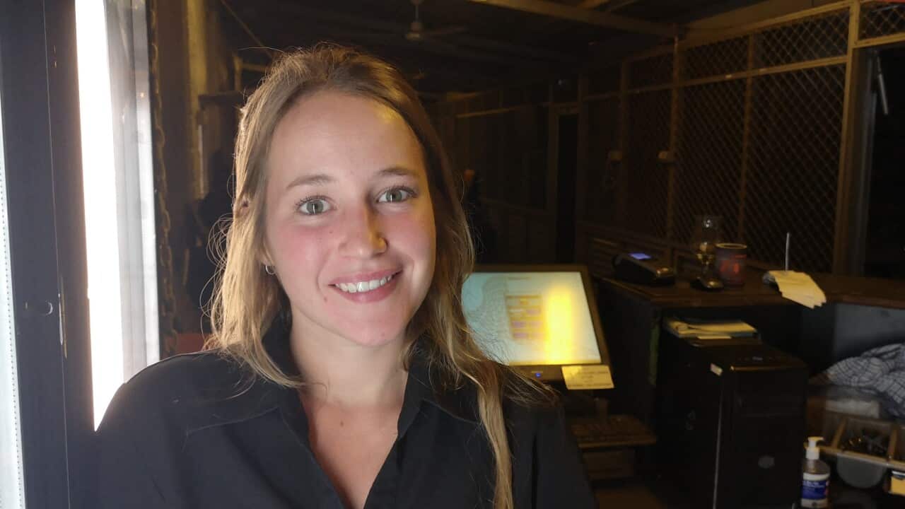 Lena Mahla im Restaurant des Fitzroy Crossing Inn