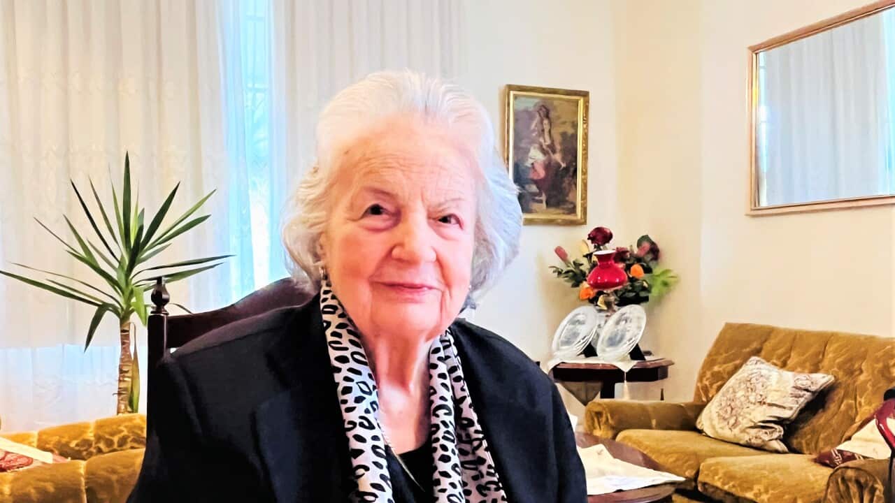 Λούλα Παπαζώη