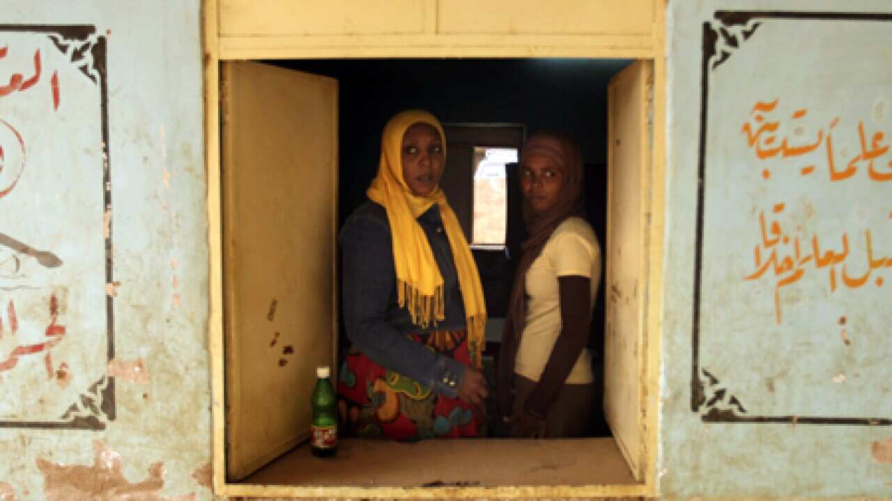 sudan_poll_b_100412_afp_498247850