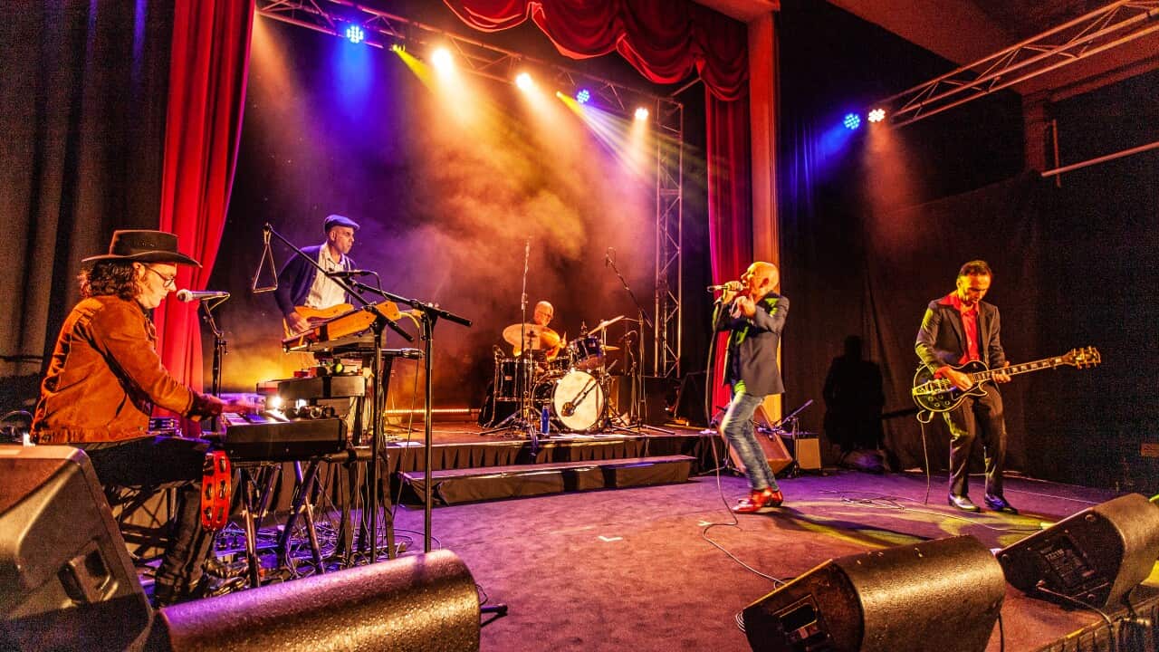 Ron S Peno and the Superstitions