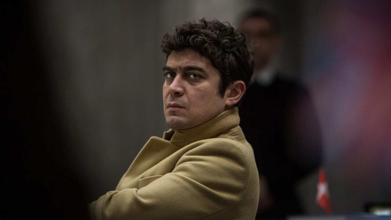 Les Traducteurs. Films du Trésor. Riccardo Scamarcio