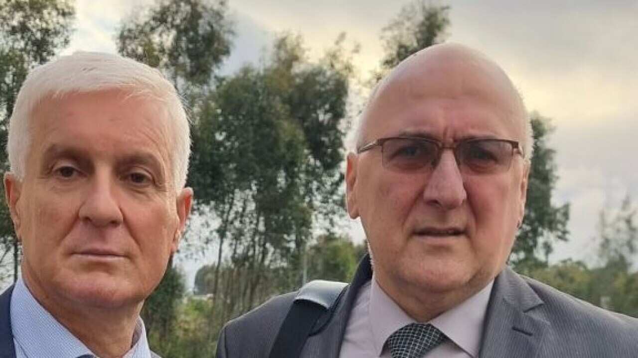 Dr Ahmet Šantić i Vlado Rogić, članovi CIK-e BiH.jpg