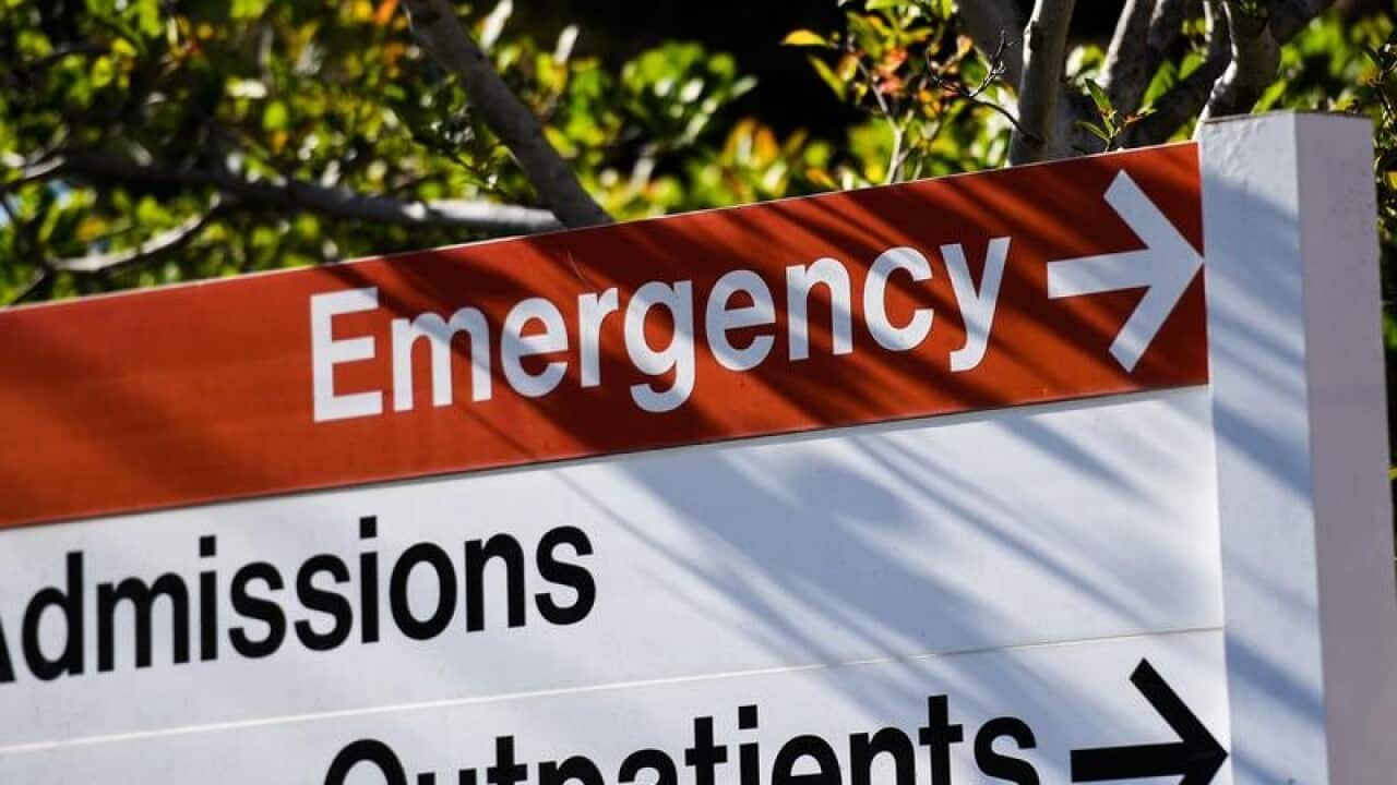 A hospital emergency sign