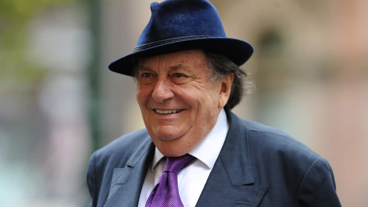 BARRY HUMPHRIES OBIT