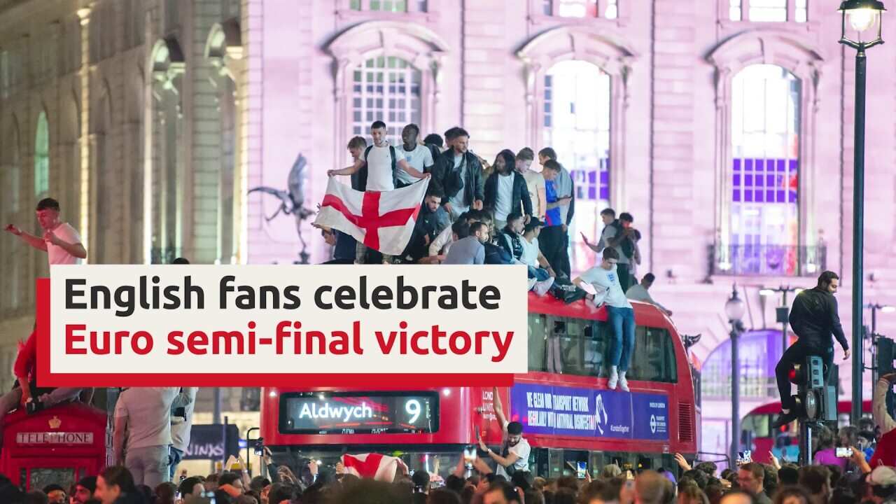 English fans celebrate