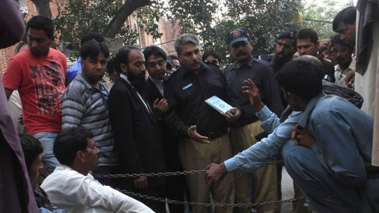 stoning_pakistan_reuters.jpg