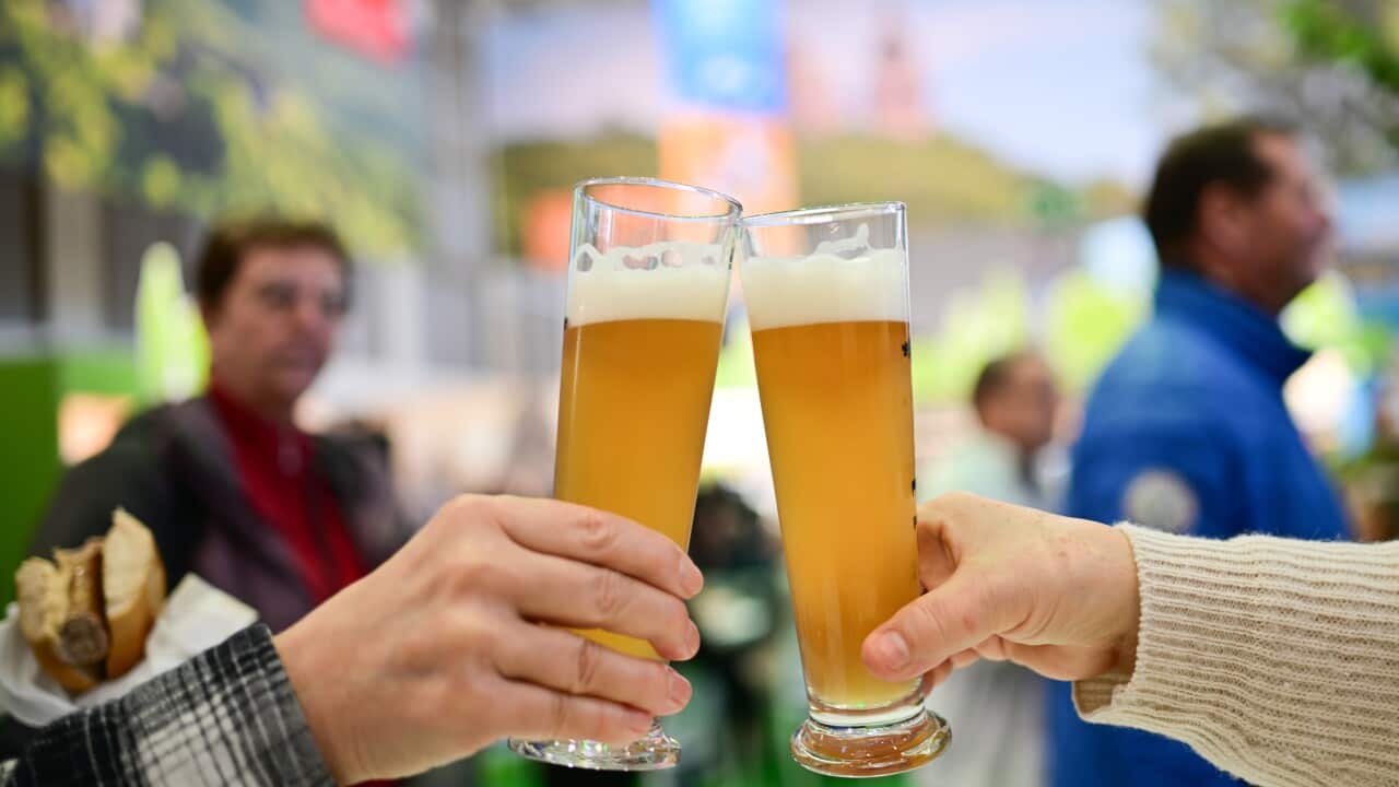 Working over 40 hours a week and drinking more alcohol? A new study says there’s a link