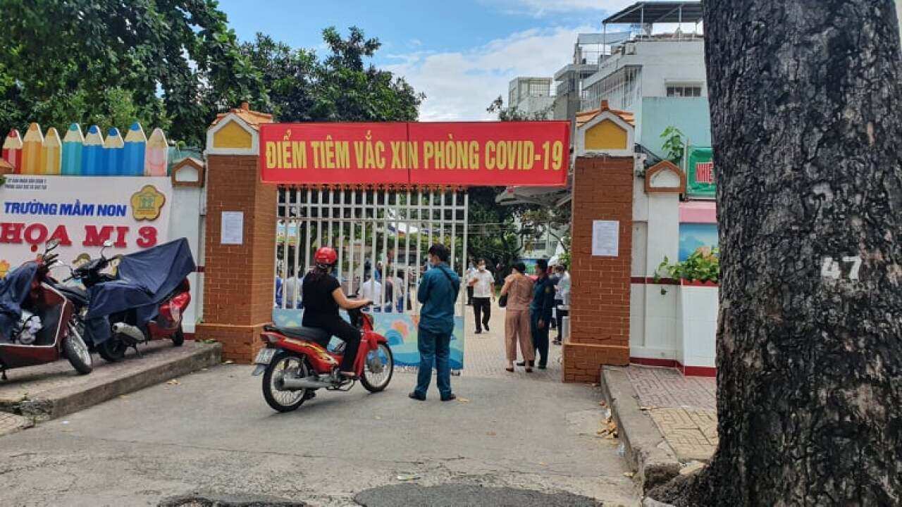 Một điểm chích vaccine tại Sài Gòn