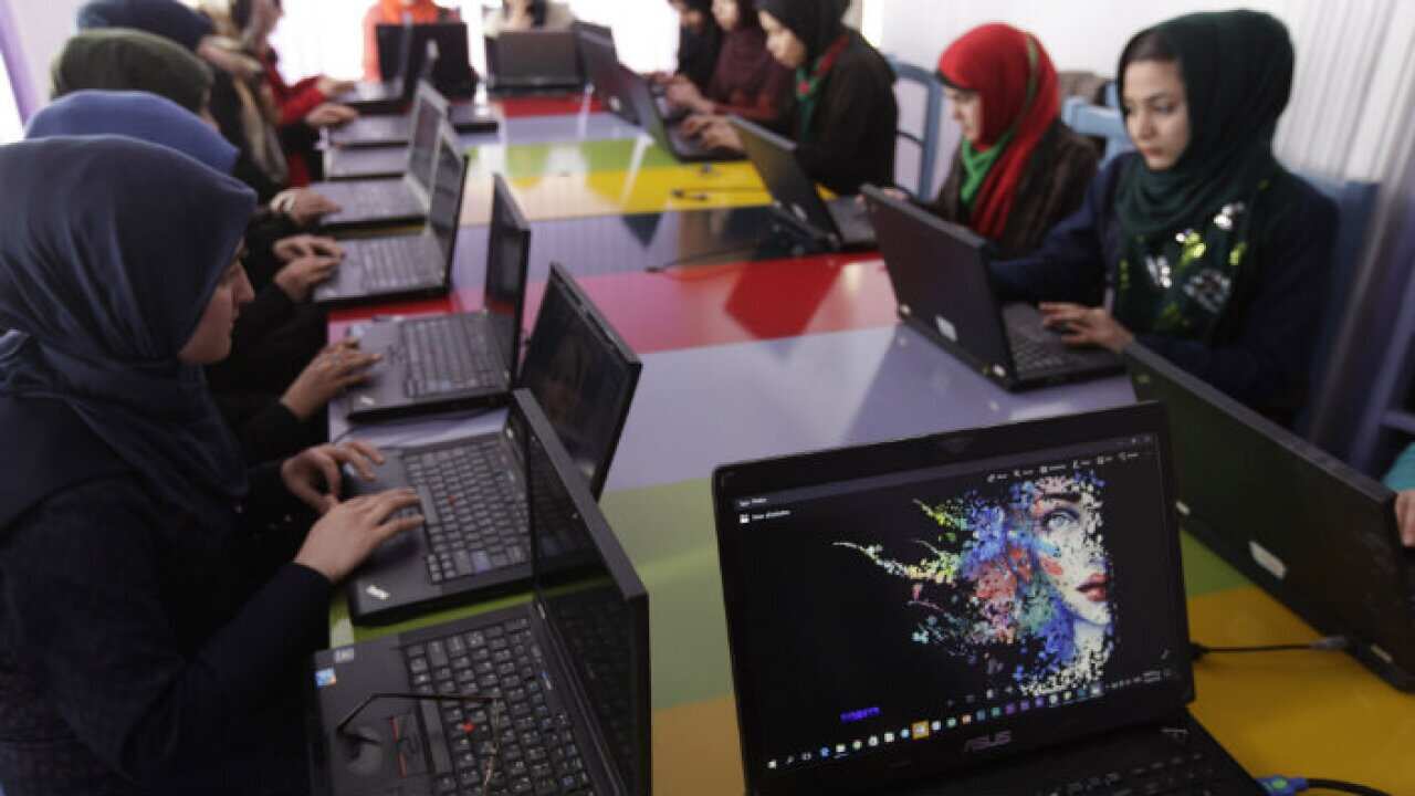 UNAMA - Fraidoon Poya