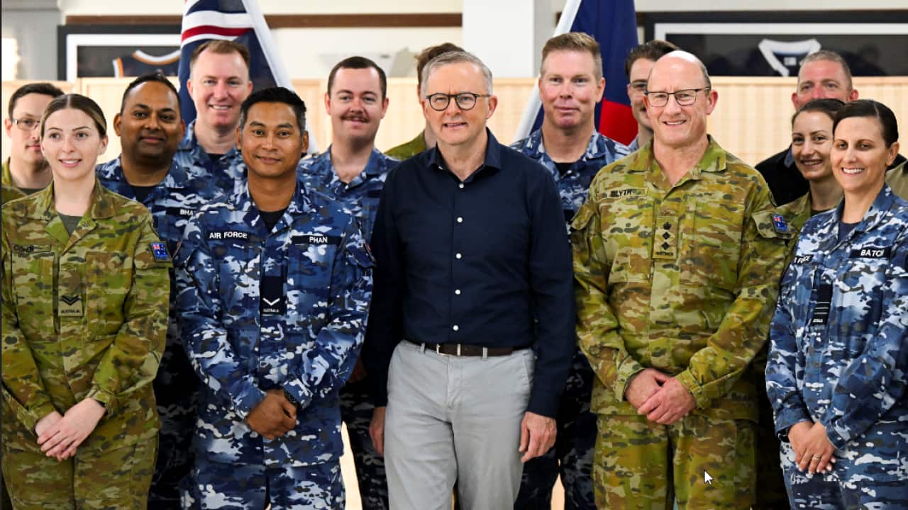 Waziri Mkuu Anthony Albanese, akutana na wanachama wa ADF katika kambi yakijeshi ya Al Minhad, UAE.