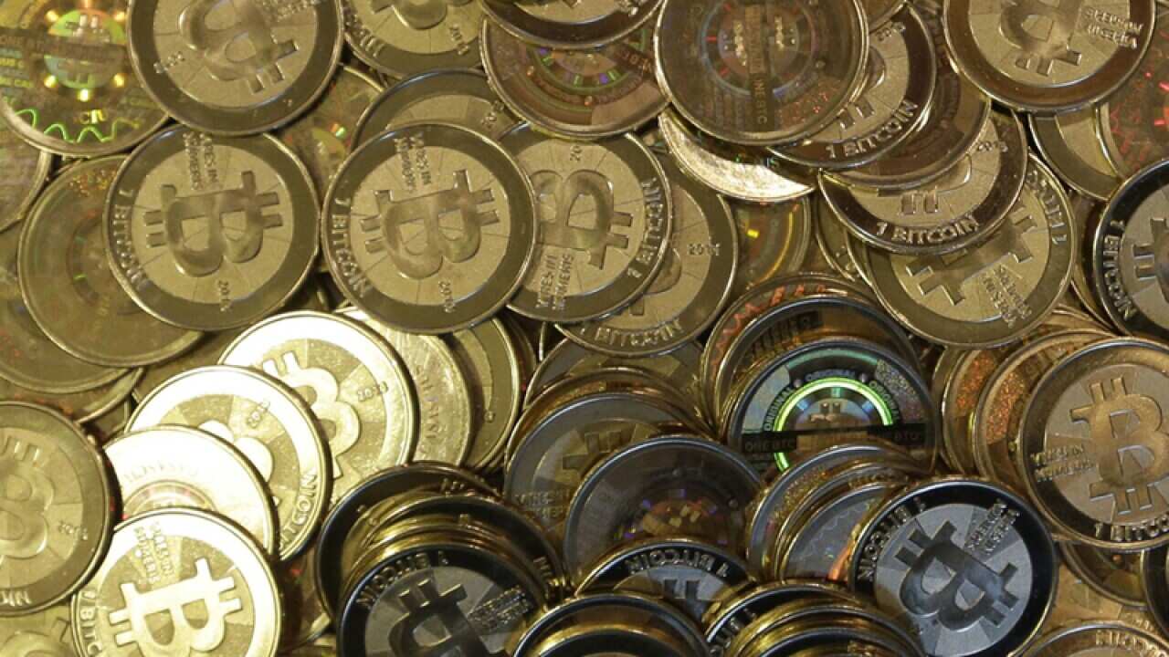 Singapore to regulate Bitcoin exchanges | SBS News