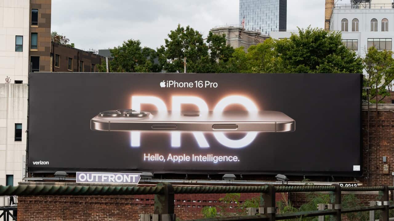NY: Apple iPhone 16 Pro greets Brooklyn-Queens Expressway