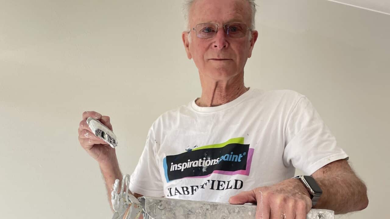 Pensioner painter Jack Moon, 72 (SBS-Sandra Fulloon).jpeg