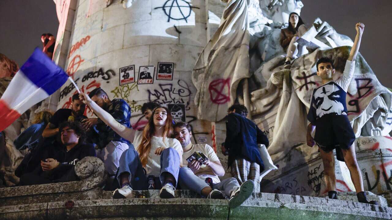 French people react after the legislative elections results