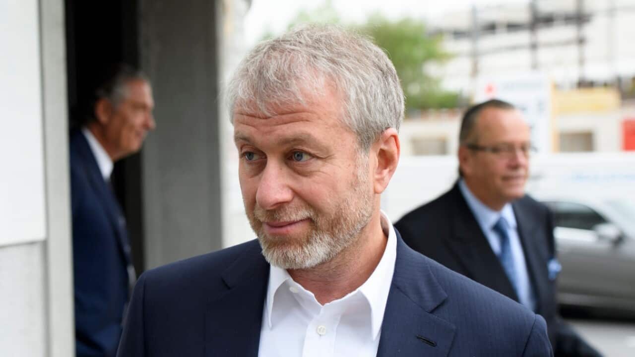 The Russian oligarch Roman Abramovich leaves the opening of the civil proceedings brought by the European Bank 
