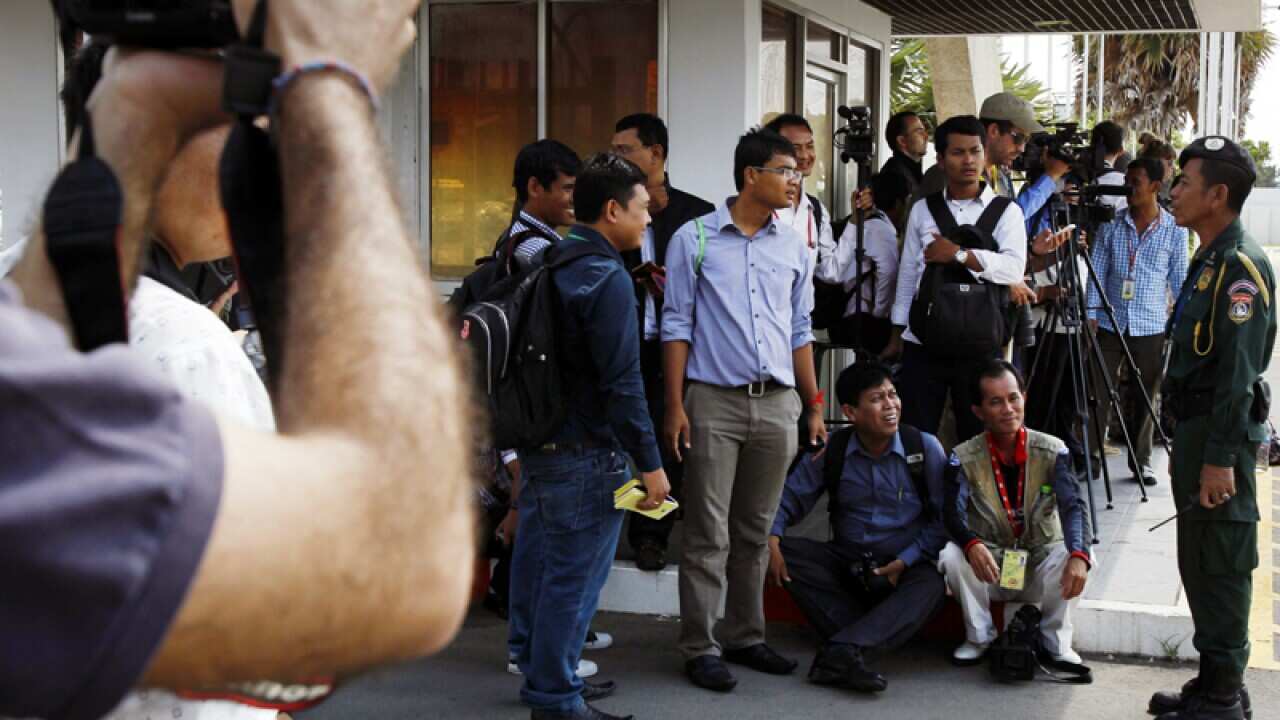 Four asylum seekers rejected by Australia have arrived in Cambodia