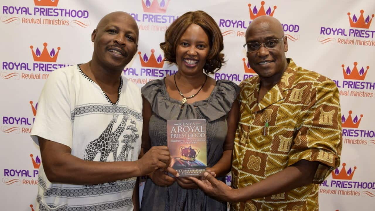 Wachungaji waonesha kitabu kipya cha Sheila punde baada ya uzinduzi wacho