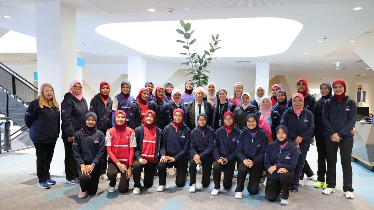 Pasukan bola jaring Johor di Melbourne tinjau kemudahan dan latihan yang disediakan untuk rakan sejawat mereka di Australia.JPG