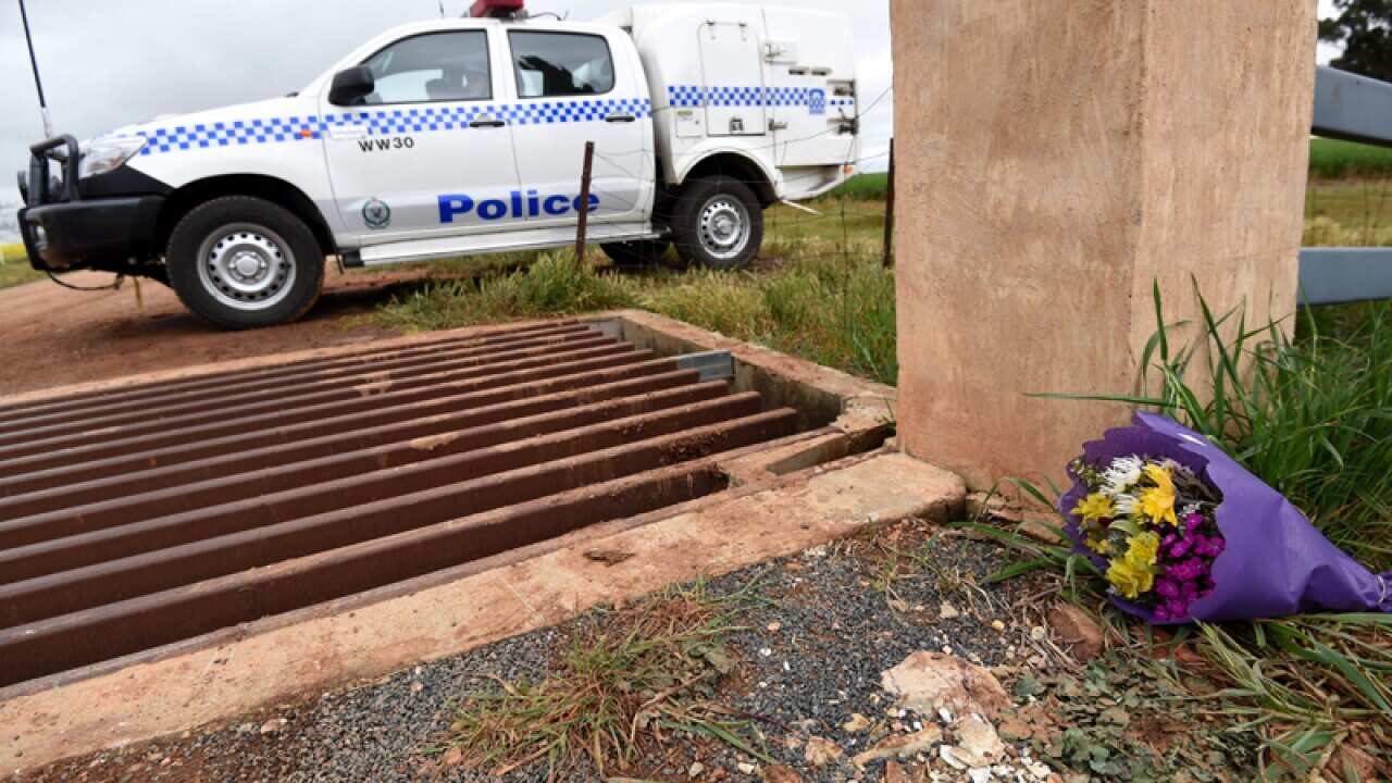 A single bunch of flowers is seen at the entrance