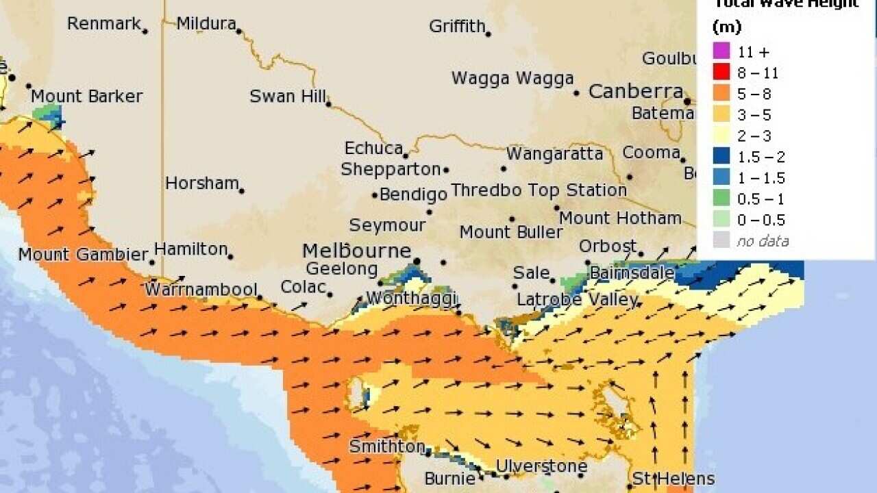 Image from Bureau of Meteorology showing expected wave heights. Dark orange signifies waves above 5m high.