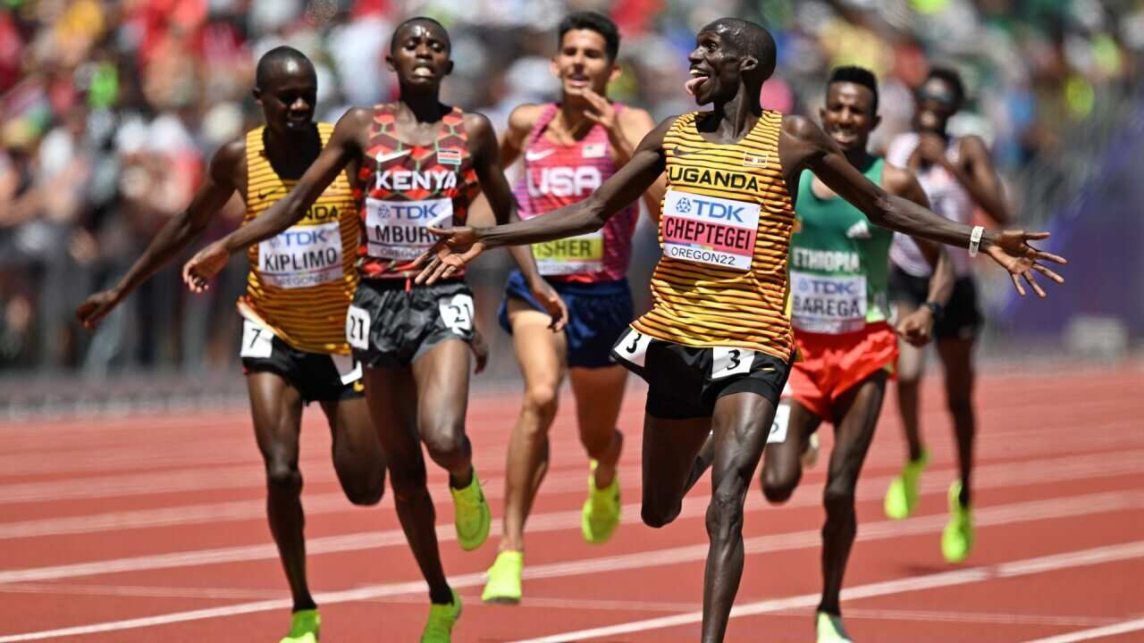 Cheptegei wa Uganda awashinda wanariadha wenza katika mashindano.
