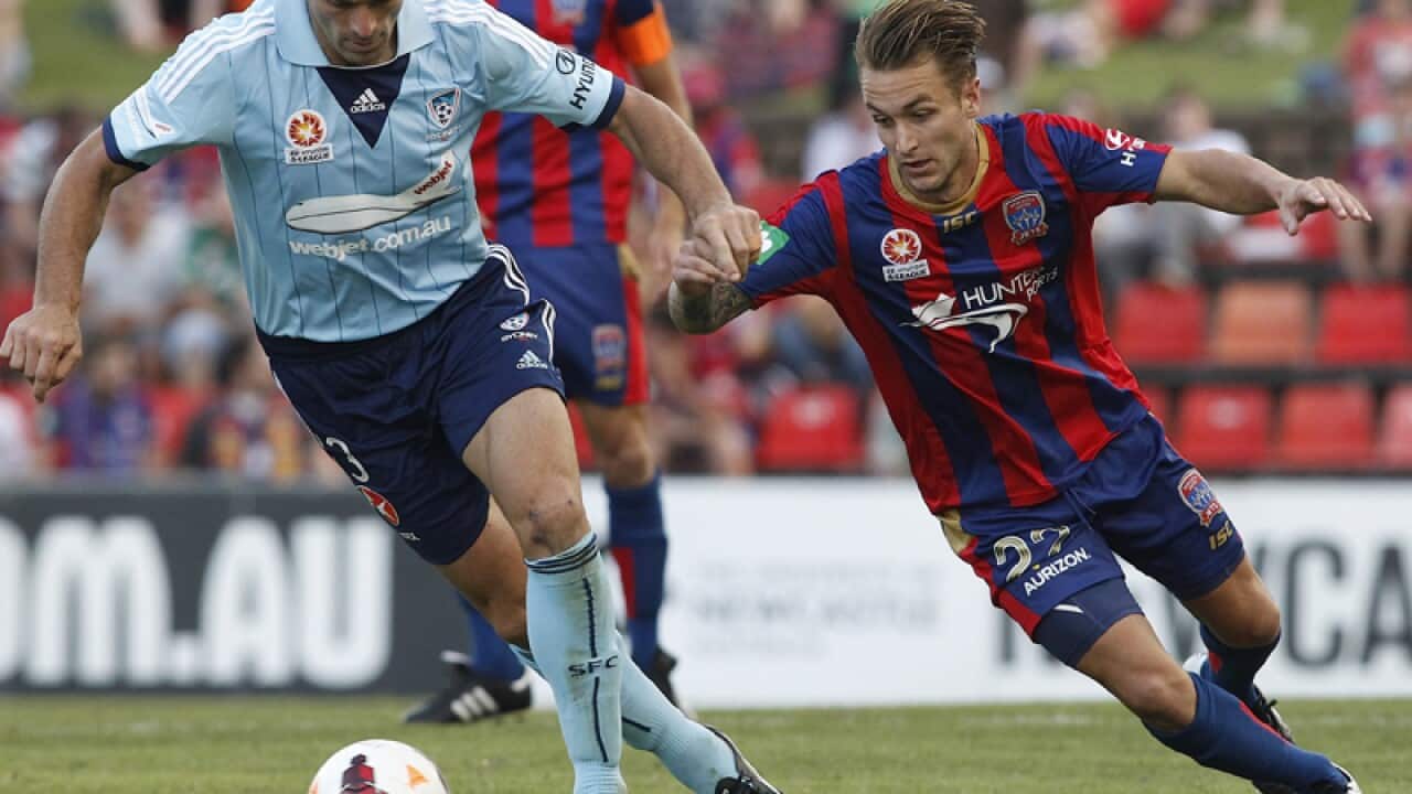 Sasa Ognenovski, keeps Jets, Adam Taggart