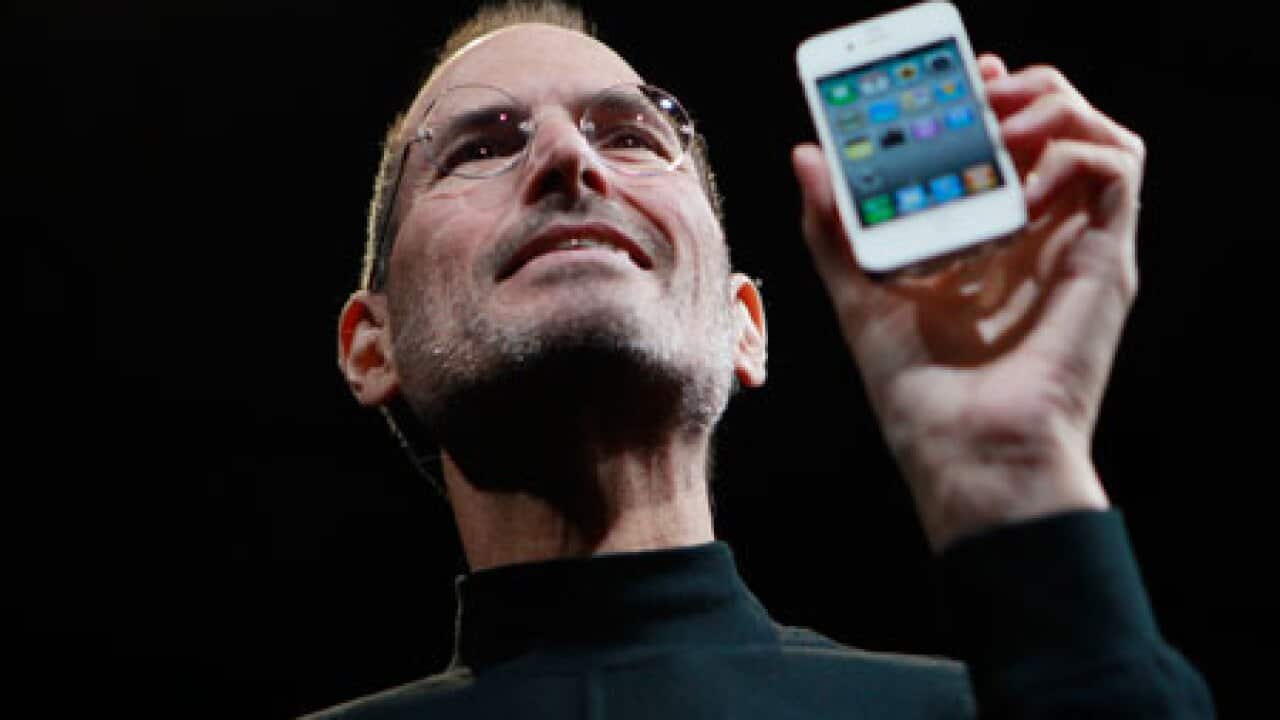 apple_iphone4_100608_B_AP_2041088002