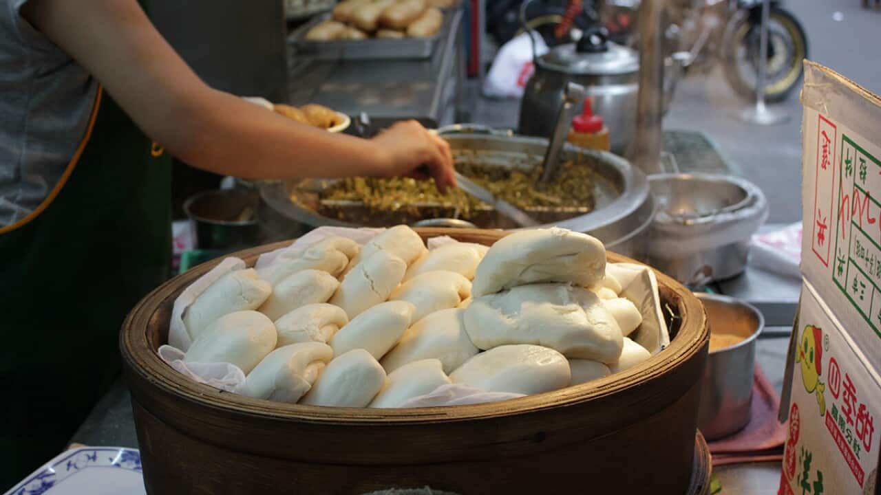 Image for read more article 'of bread and buns'