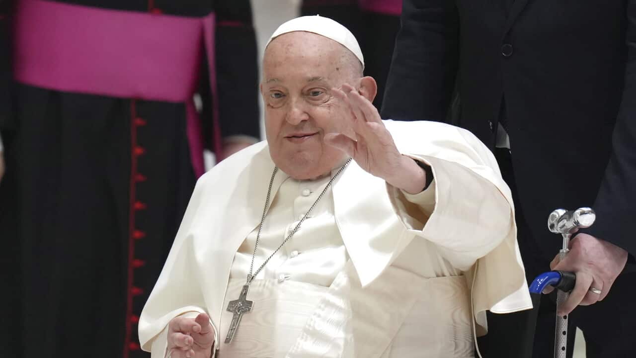 Pope Francis remains in ‘stable’ but critical condition for fourth day, Vatican says Pope Francis remains in ‘stable’ but critical condition for fourth day, Vatican says