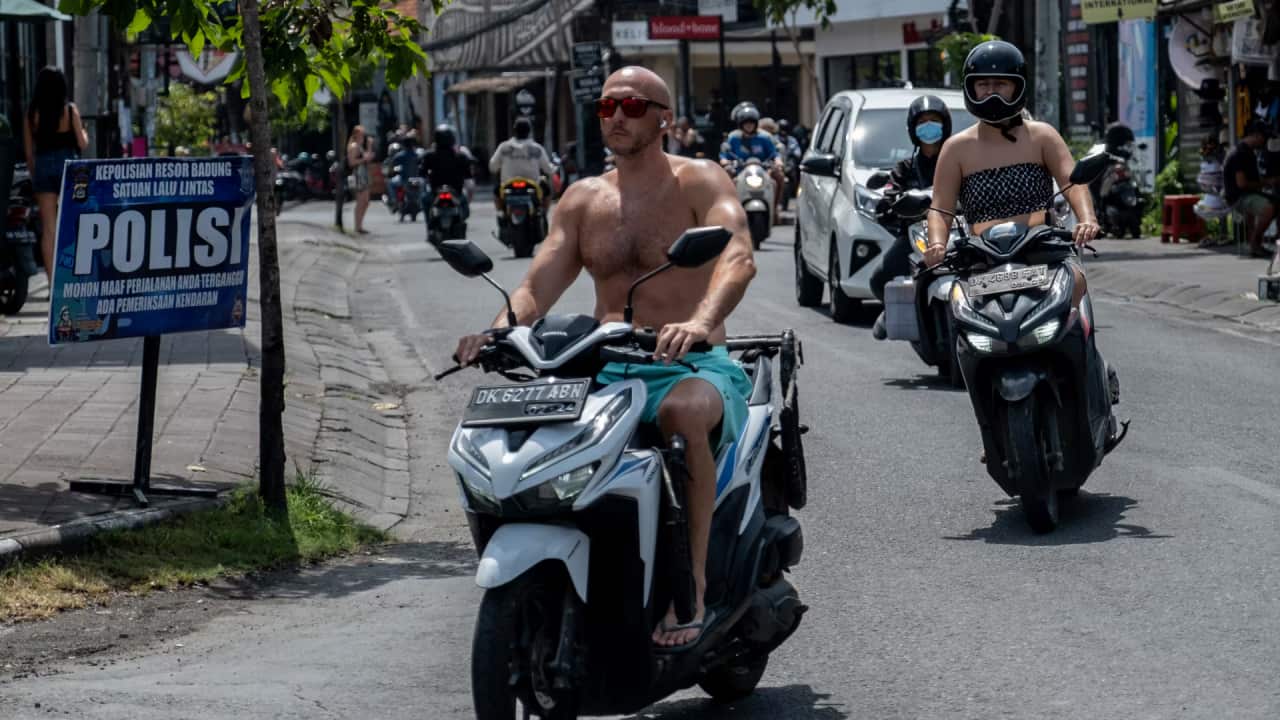 INDO Bali Overtourism