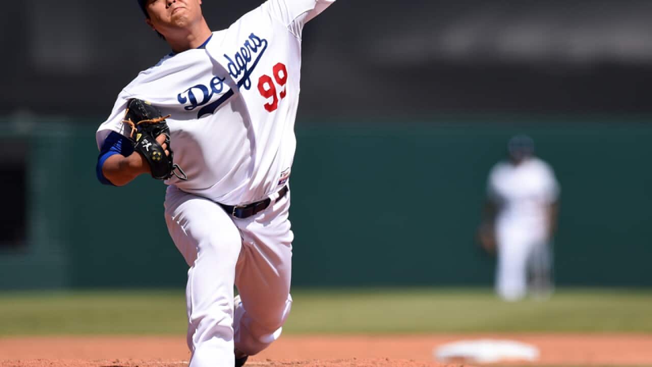 Los Angeles Dodgers' Hyun-Jin Ryu pitches