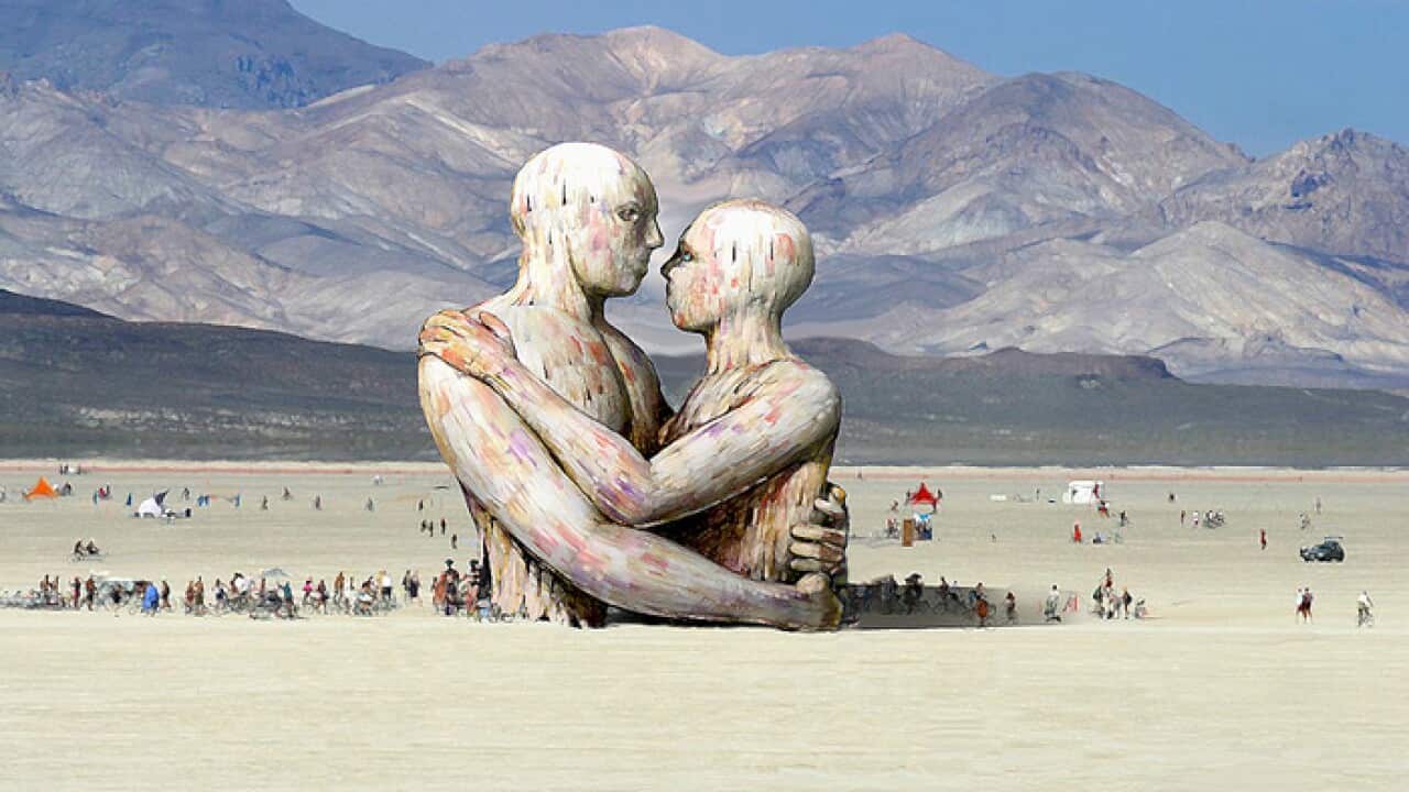 Artist's rendering of the Embrace sculpture (The Pier Group)