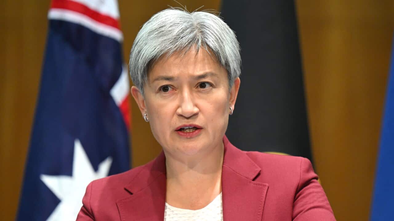 Australia hits Israelis with sanctions, travel bans over West Bank settler violence Australia hits Israelis with sanctions, travel bans over West Bank settler violence