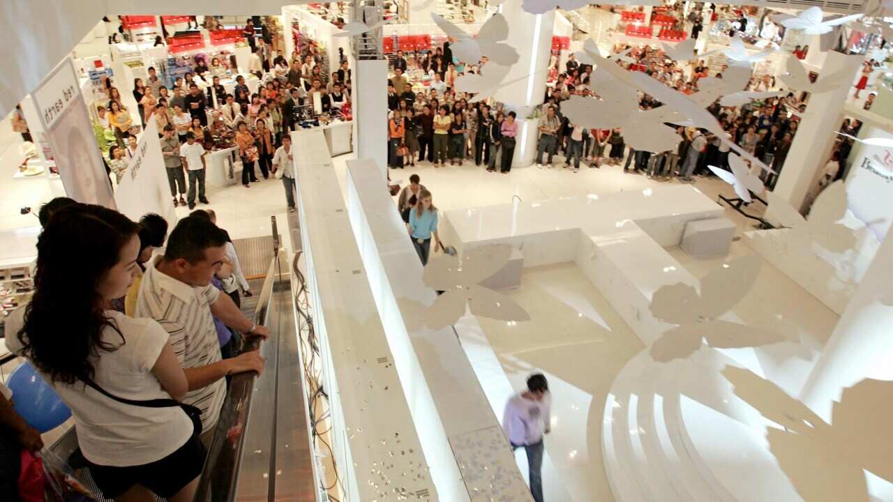 siam_paragon_131218_AAP.JPG