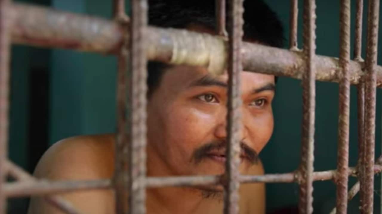 People with mental health conditions are living in chains in 60 countries around the world, according to a new HRW report.