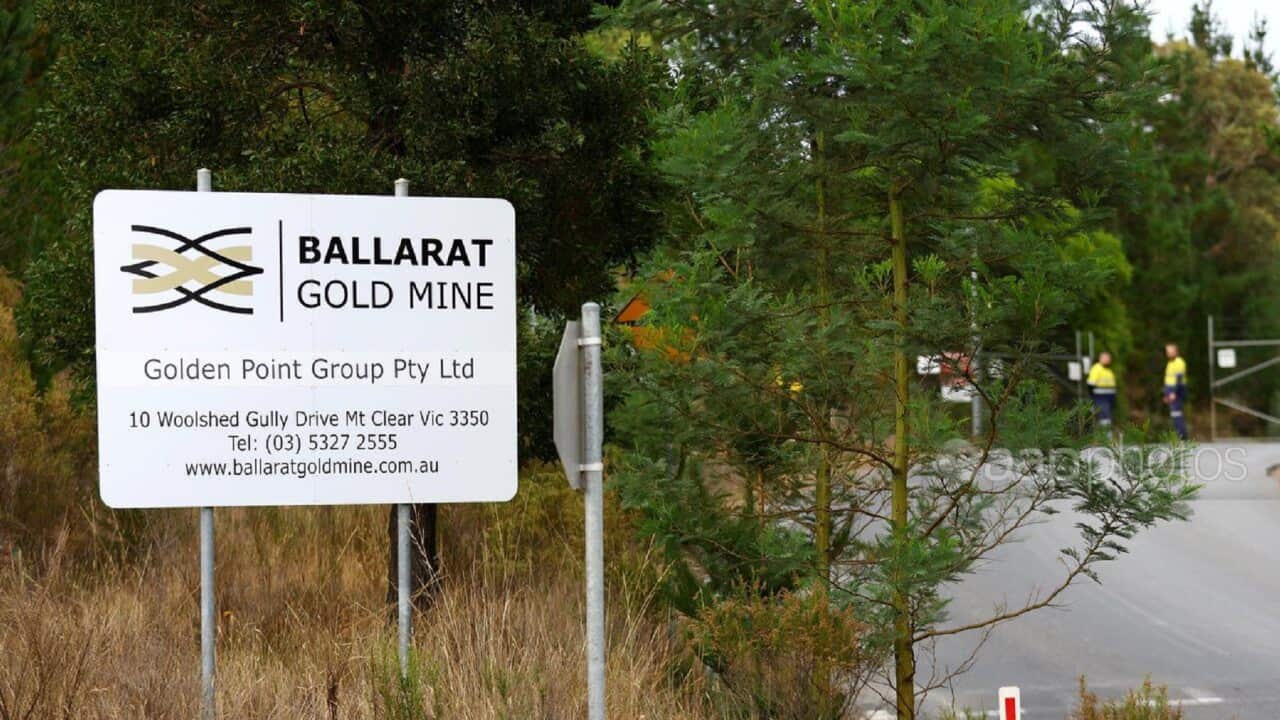 Ballarat Gold Mine sign (AAP).jpg