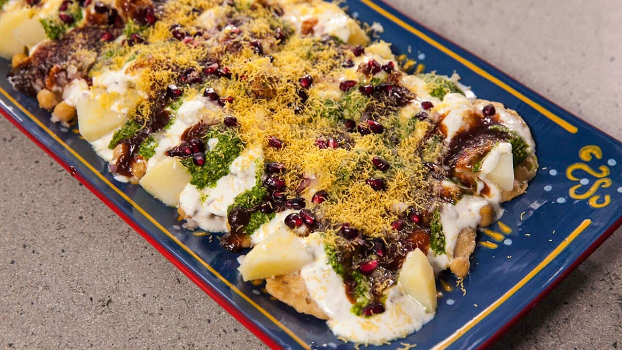 Creamy, crisp and crunchy pastry discs in yoghurt (Delhi papri chaat)