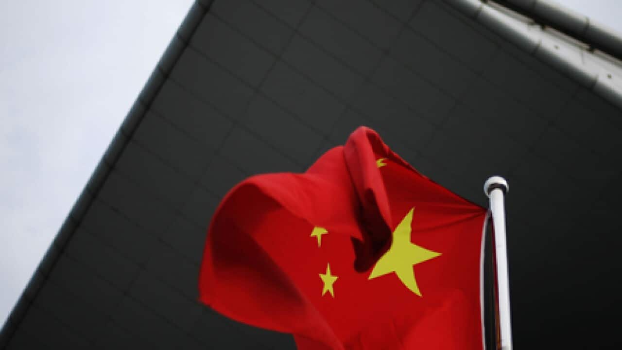 china_flag_L_1405_aap_1325705975