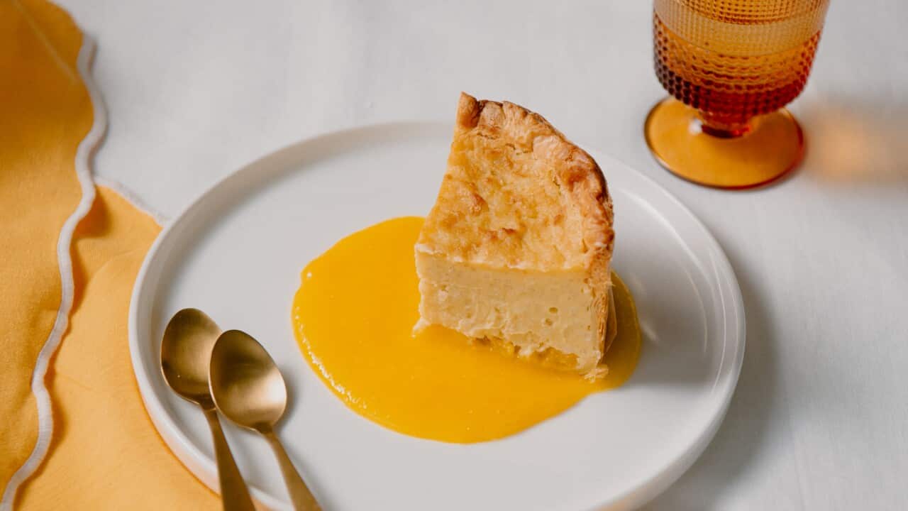 Mango custard flan