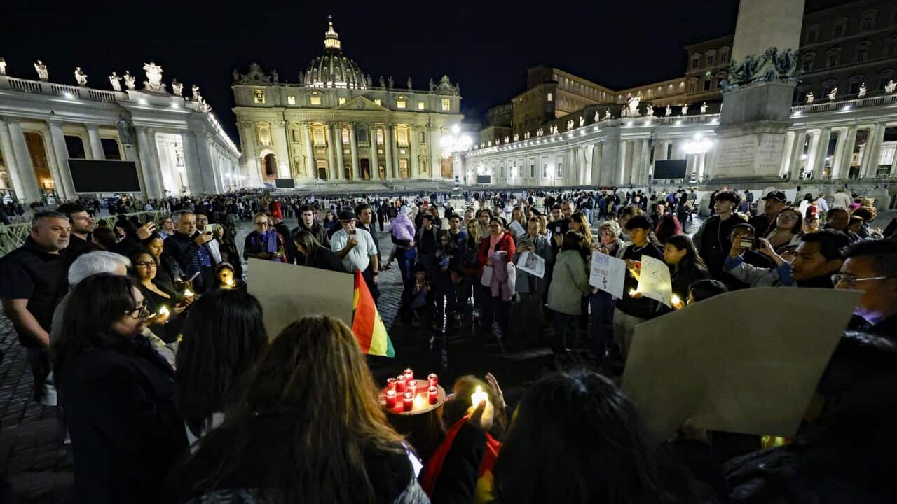Faithful gather in St Peter's Square after Pope Francis' death