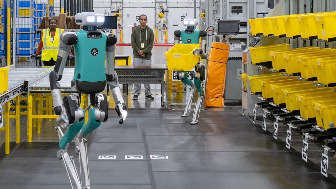 AMAZON ROBOTS
