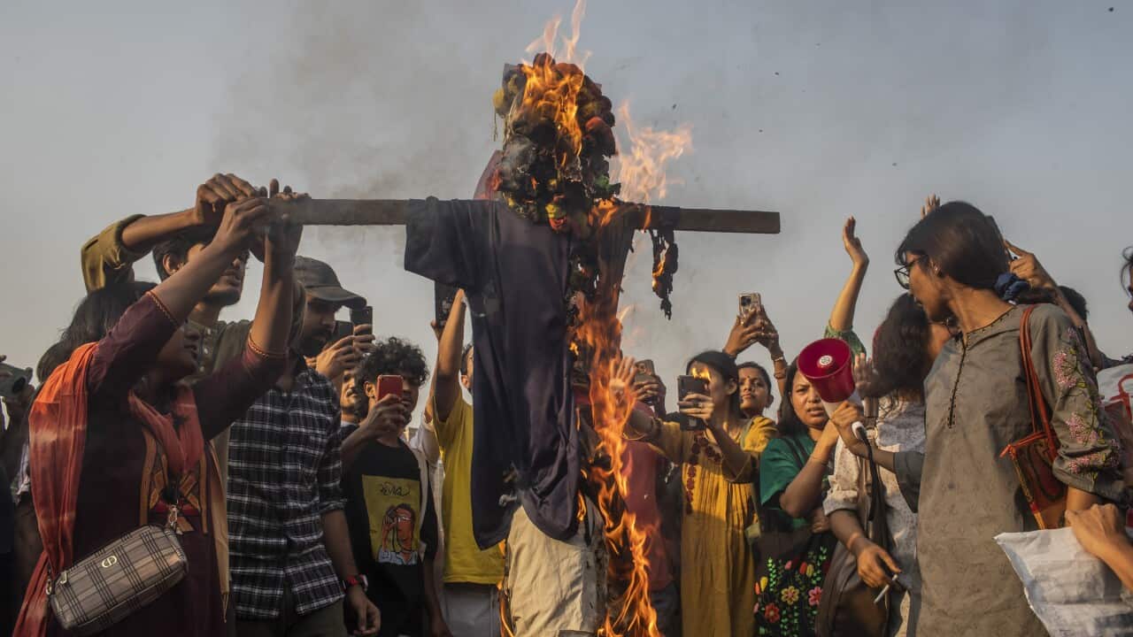 Protesters burn home adviser's effigy in Dhaka, Bangladesh - 3 Mar 2025