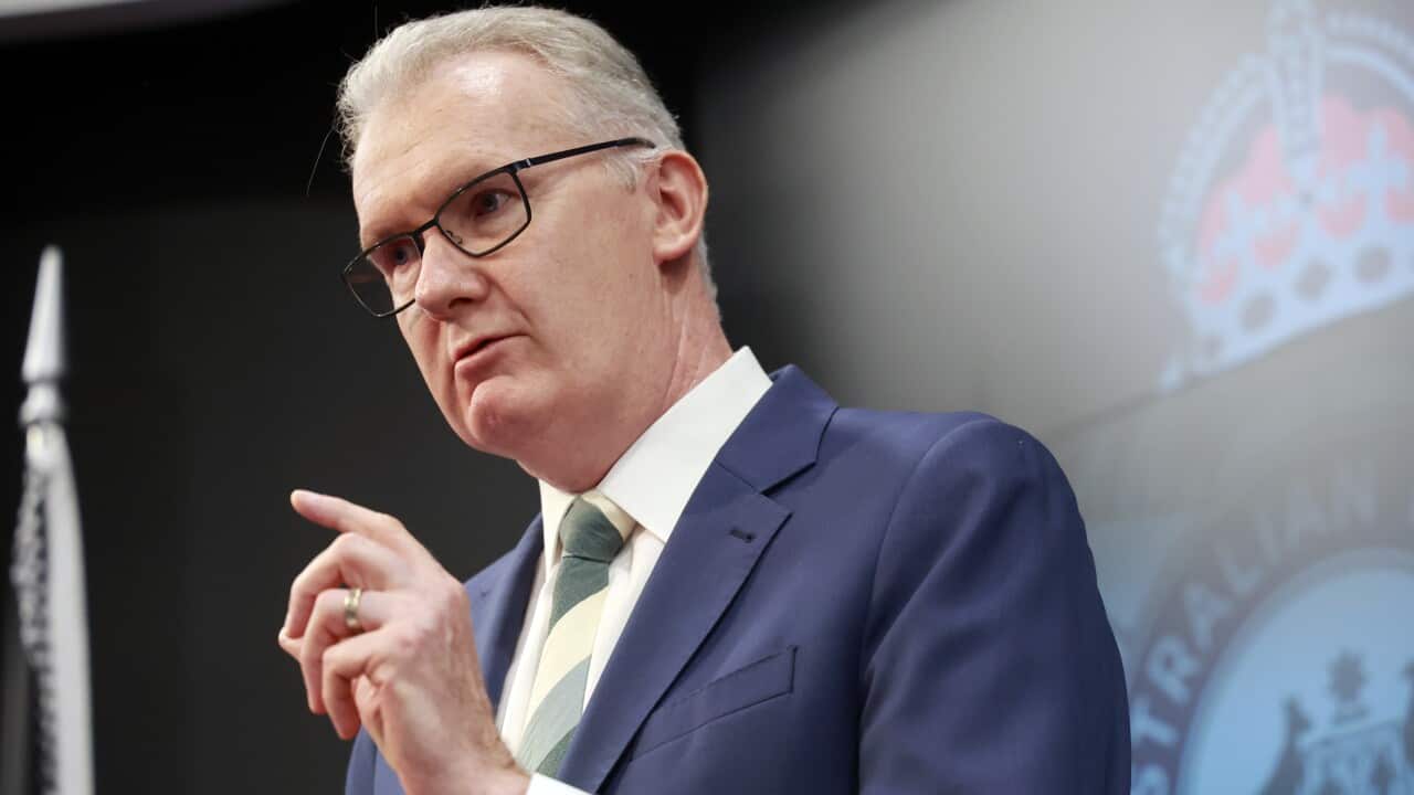 Burke reveals that a process has begun to ban the Islamist group Hizb ut-Tahrir Burke reveals that a process has begun to ban the Islamist group Hizb ut-Tahrir