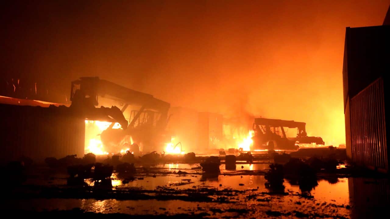 क्रिसमस की खुशियों में घोला जहर: बांग्लादेश में जोरदार धमाका, एक की मौत और कई घायल क्रिसमस की खुशियों में घोला जहर: बांग्लादेश में जोरदार धमाका, एक की मौत और कई घायल