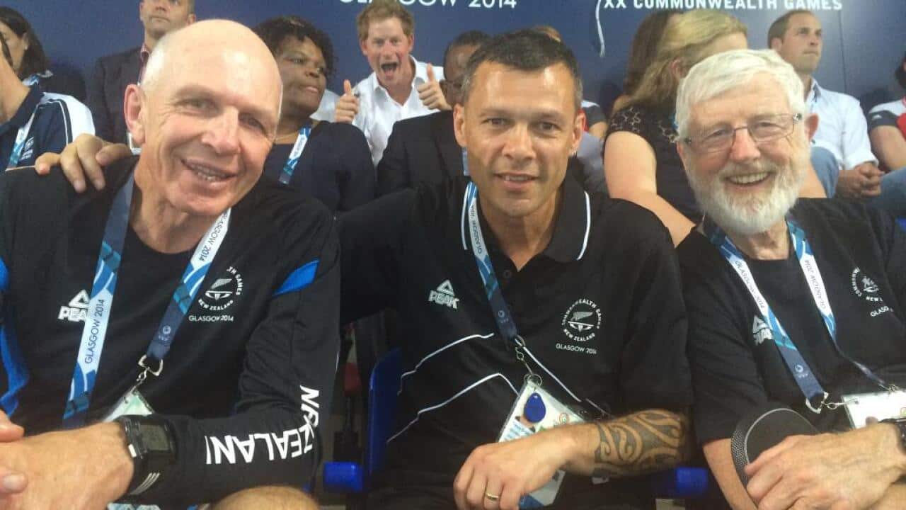 Btq0ZeFIgAAP4tJ.jpg large.jpg