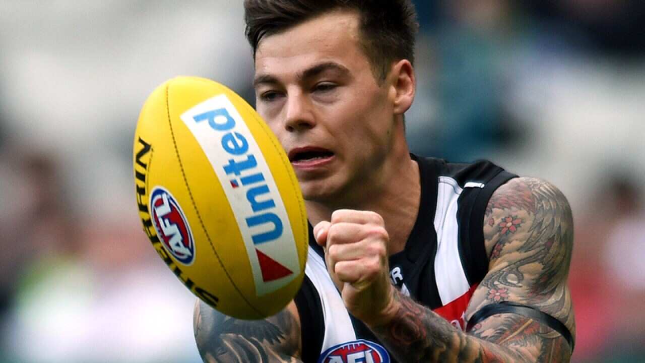 Jamie Elliott of the Magpies