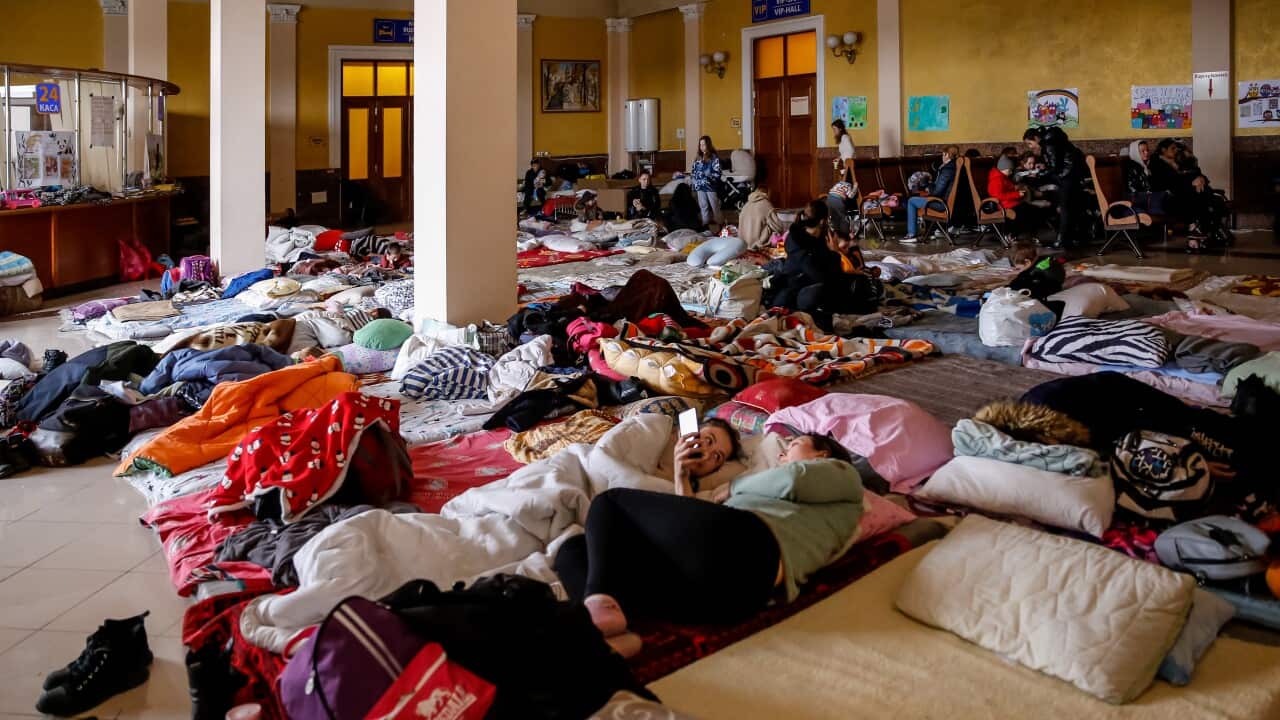 Profughi ucraini in un centro di accoglienza a Lviv