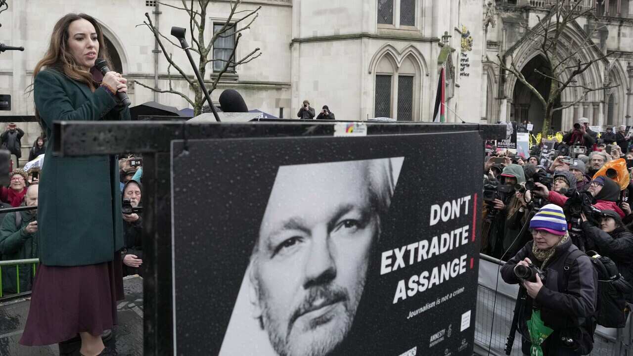 Britain Assange