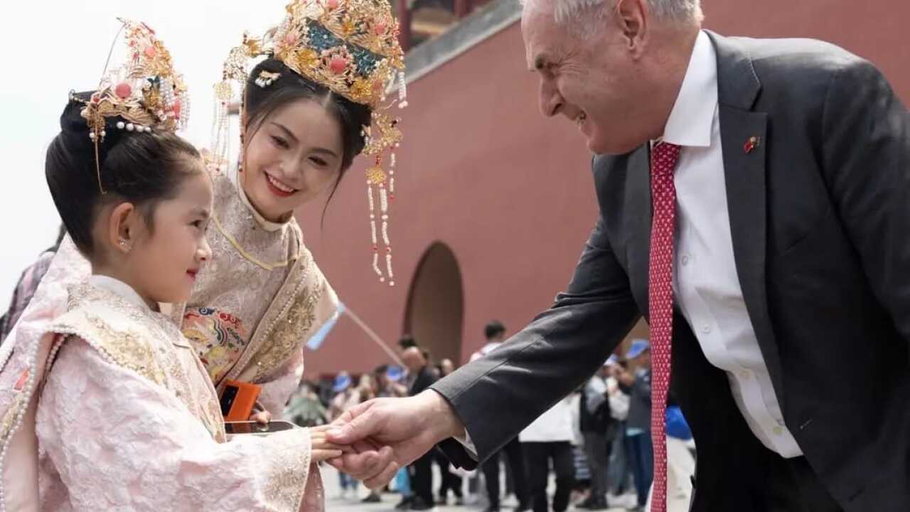 Don Farrell china.jpg