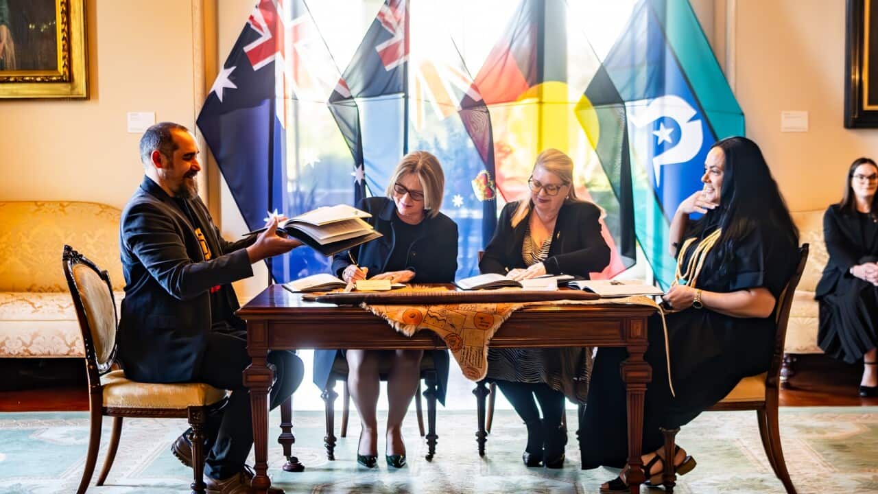 VICTORIA GOVERNMENT HOUSE TREATY SIGNING